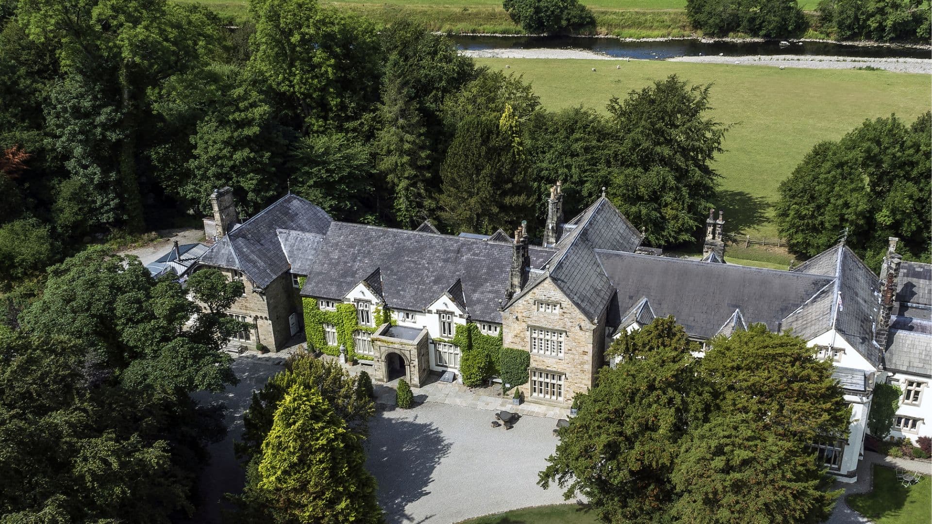 Wedding entertainment at Mitton Hall